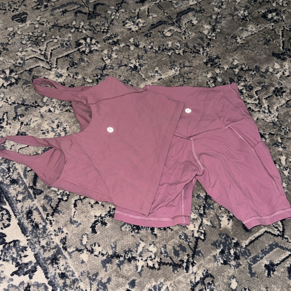 Align High Rise Short With Pockets 6” Velvet Dust - Picture 3 of 3
